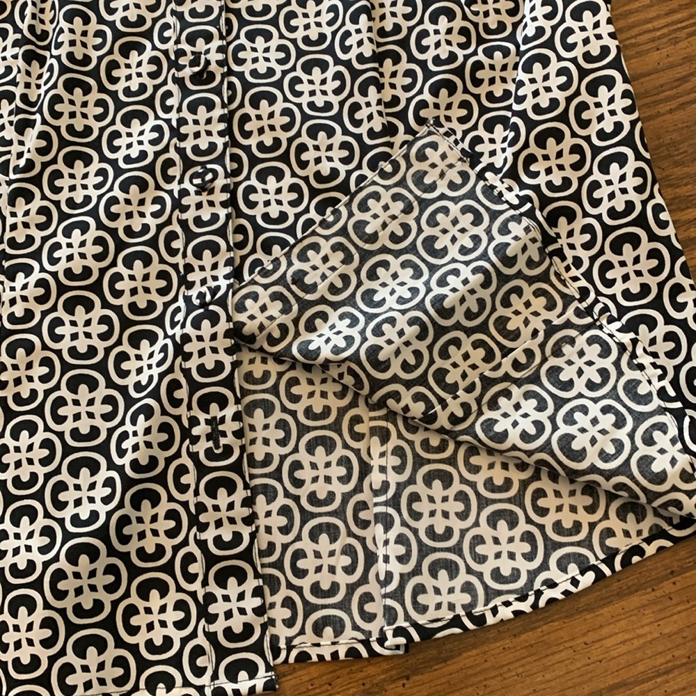 Ann Taylor Black and White Patterned Button Down Top NWT - Picture 11 of 11